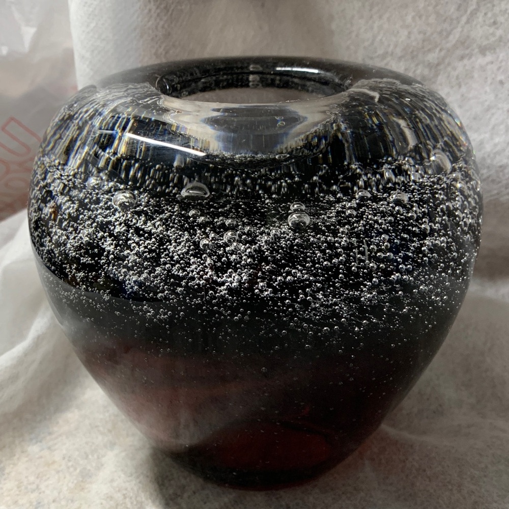 Thomas Webb Attribute  Aubergine Bubble  Glass  Purple/Black (5") Candle Holder